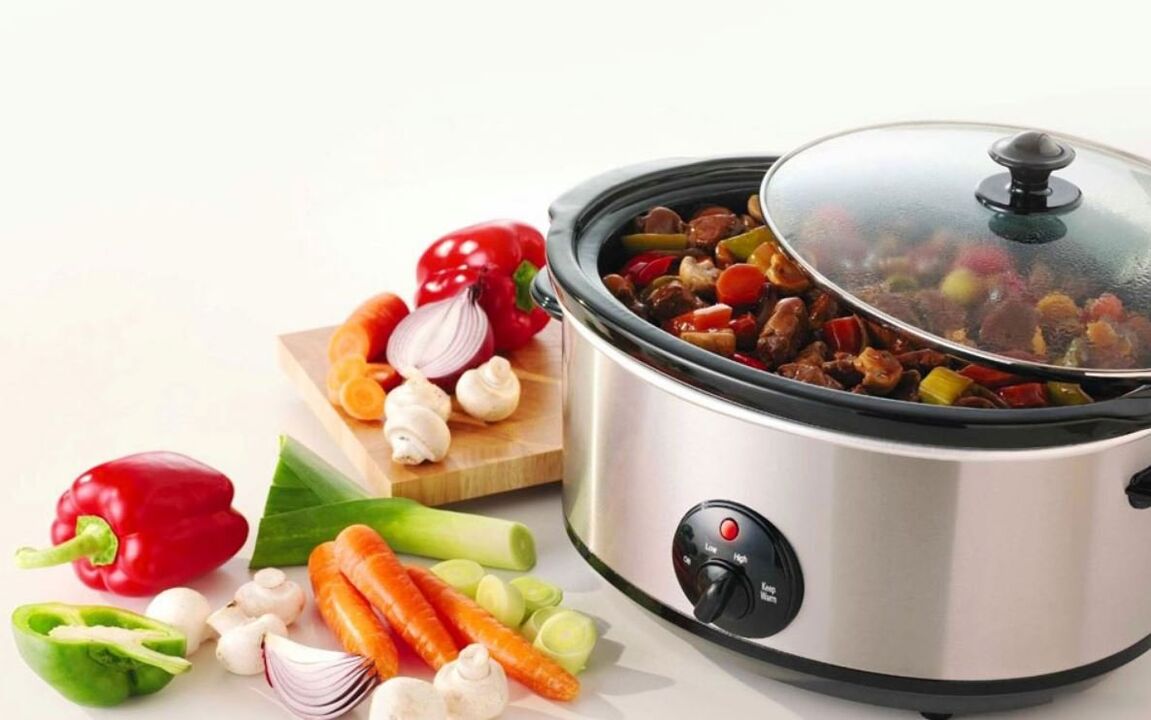 Cooking food with a multi-cooker to treat diabetes