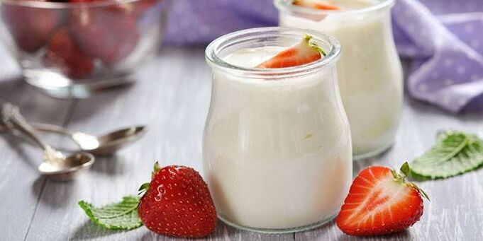 Strawberry Yogurt for Weight Loss