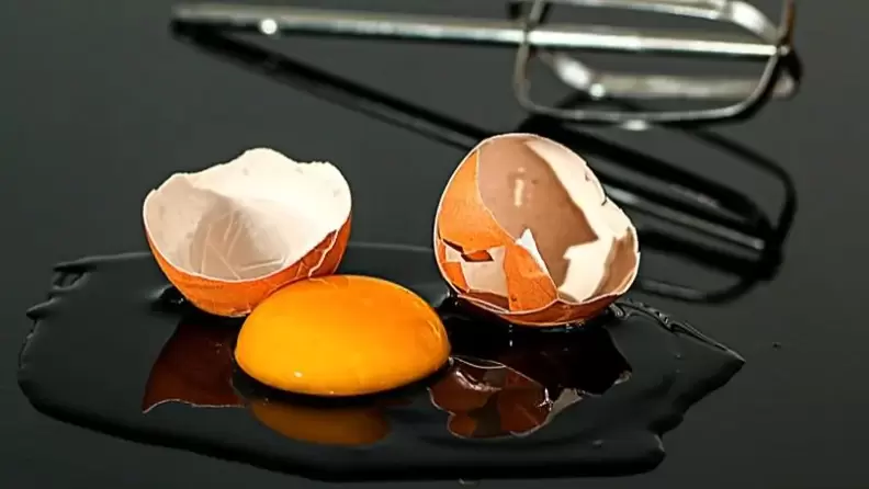 Advantages and Disadvantages of Raw Eggs