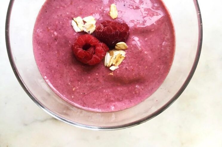 Raspberry Oatmeal Smoothie for Weight Loss